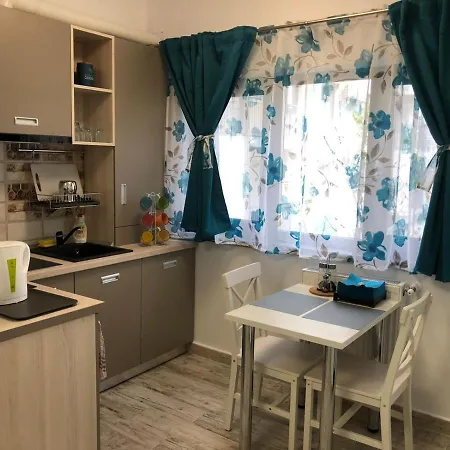 Apartament Turquoise - *